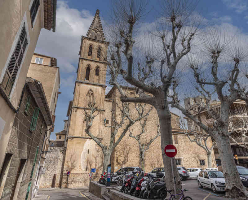 Mallorca - Sóller 08 - iglesia de Sant Bartomeu.jpg